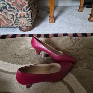 Gucci Bold RED VINTAGE Heels